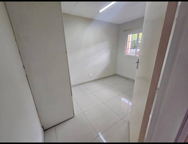 2 BEDROOM APARTMENT FOR SALE IN DIE HOEWES